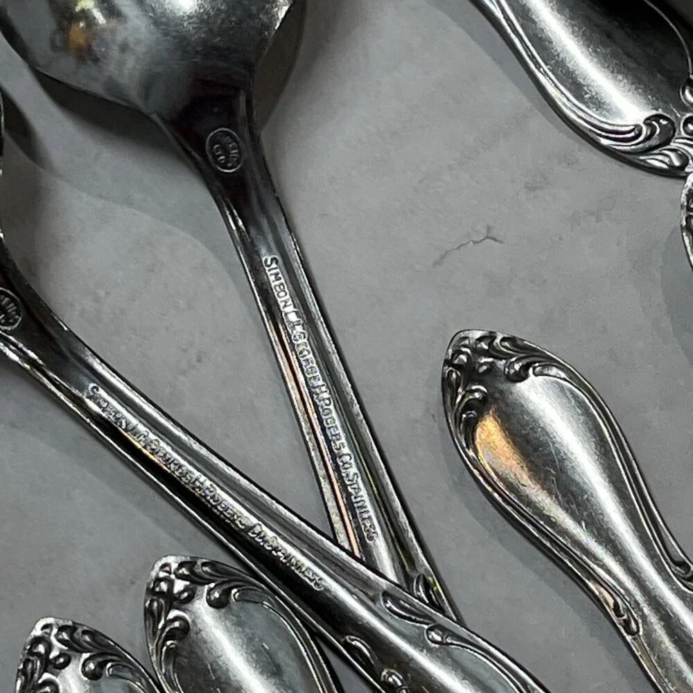 Oneida Simeon L & George‎ H Rogers Homestead Lot Dinner Salad Forks Soup Spoon